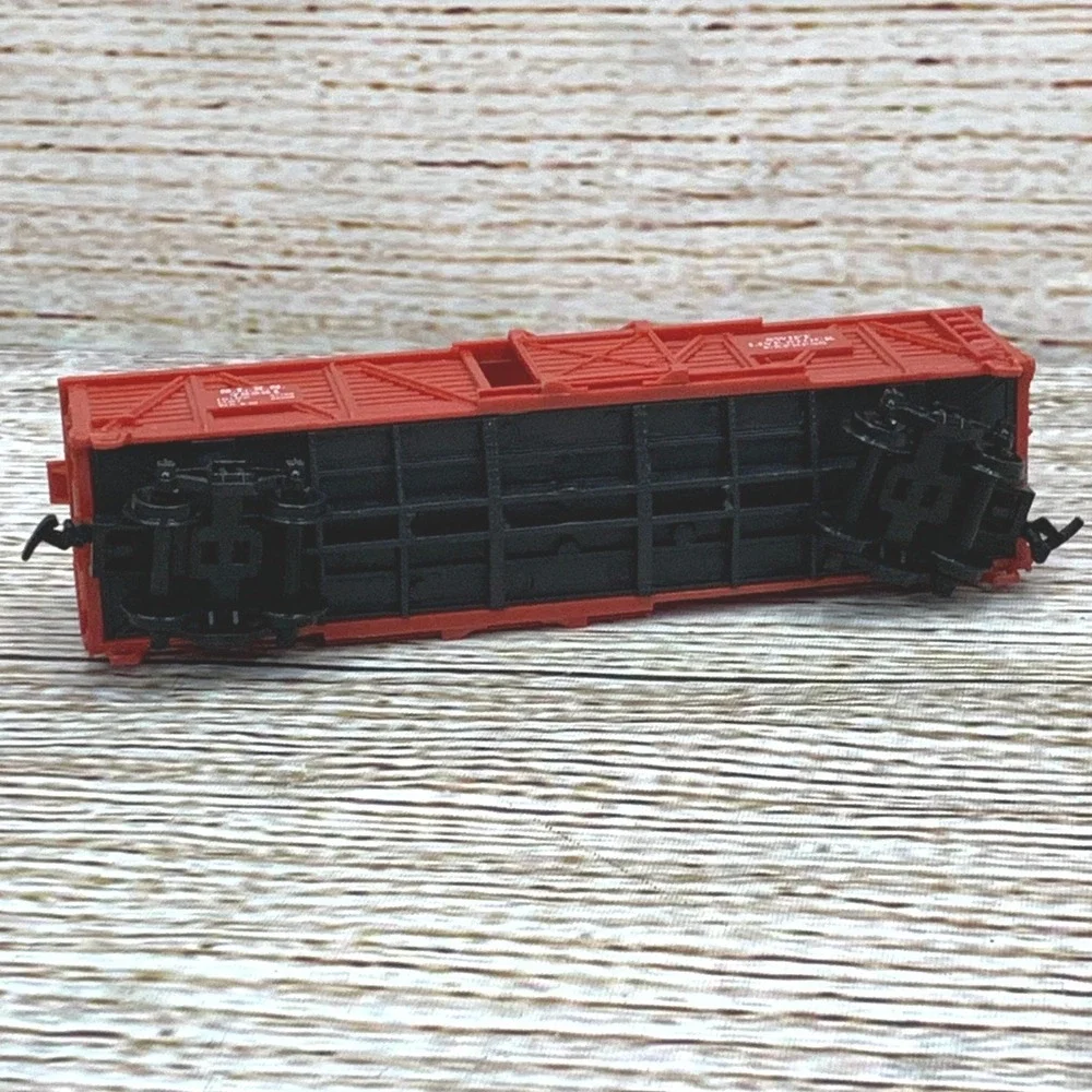 Life-Like HO Scale Red Swift Livestock Express Train Car‎ 72221